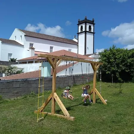 Tatil Evi Fully Equiped Family Friendly House, Next To The Beaches In The Azorean Riviera