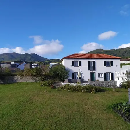 Fully Equiped Family Friendly House, Next To The Beaches In The Azorean Riviera * Água de Alto